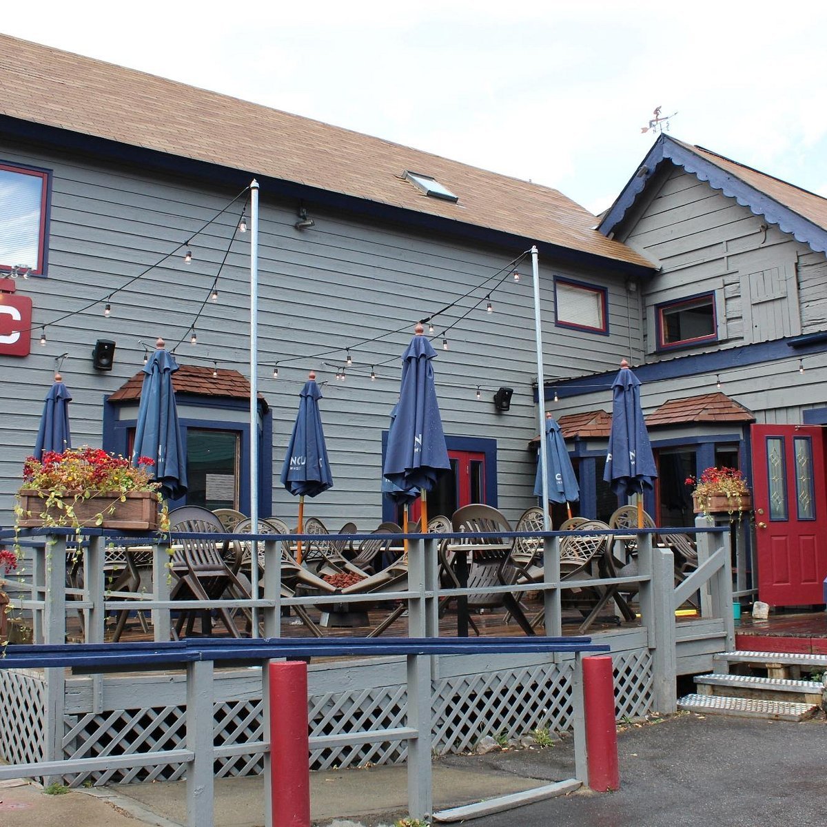 The Canteen Tap House and Tavern